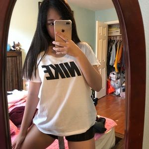 [SOLD] Nike Short Sleeve T-Shirt
